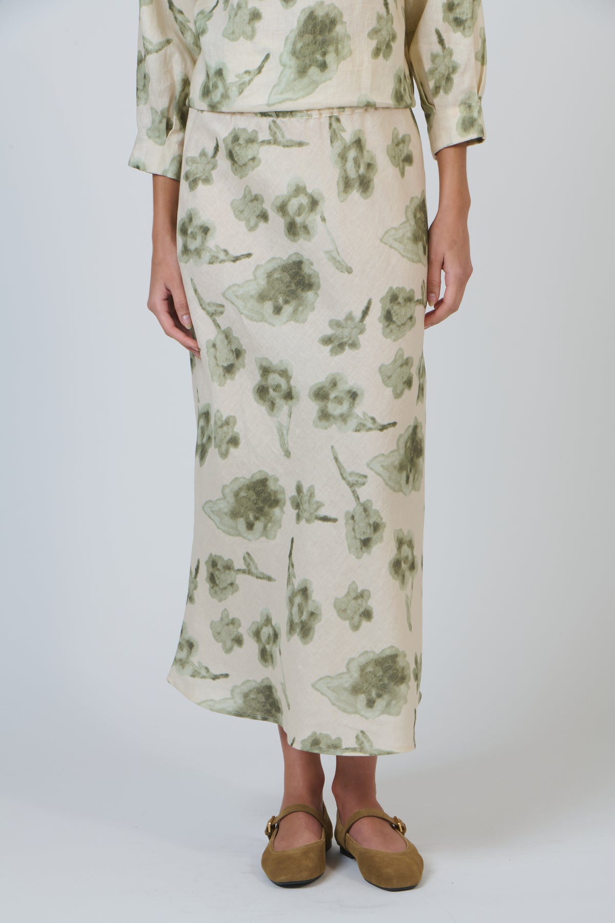 GA299 Patina Petals Skirt