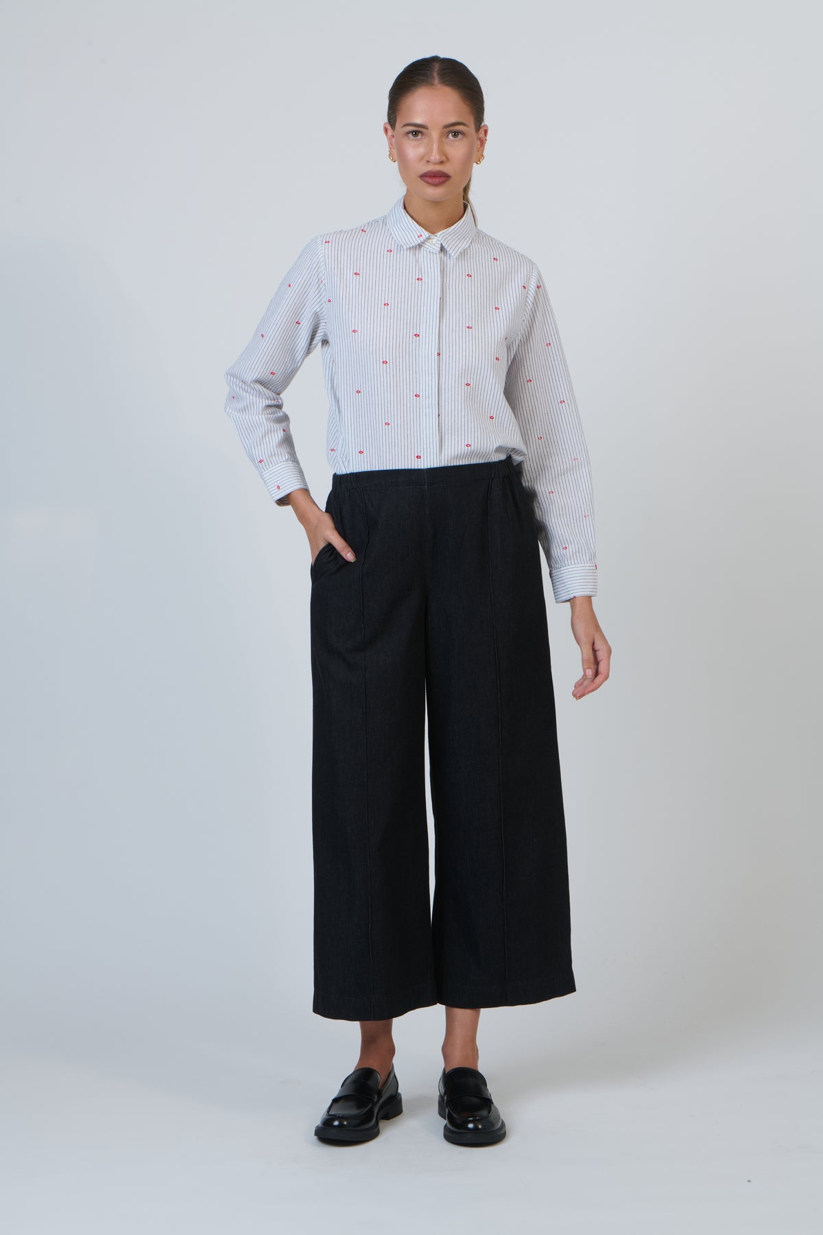 GA551 Hot Lips Top