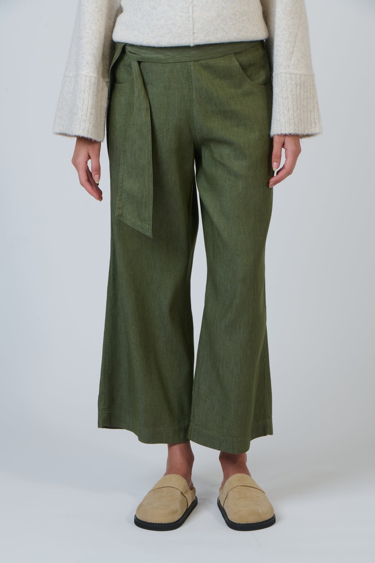 GA567 Bayleaf Pants