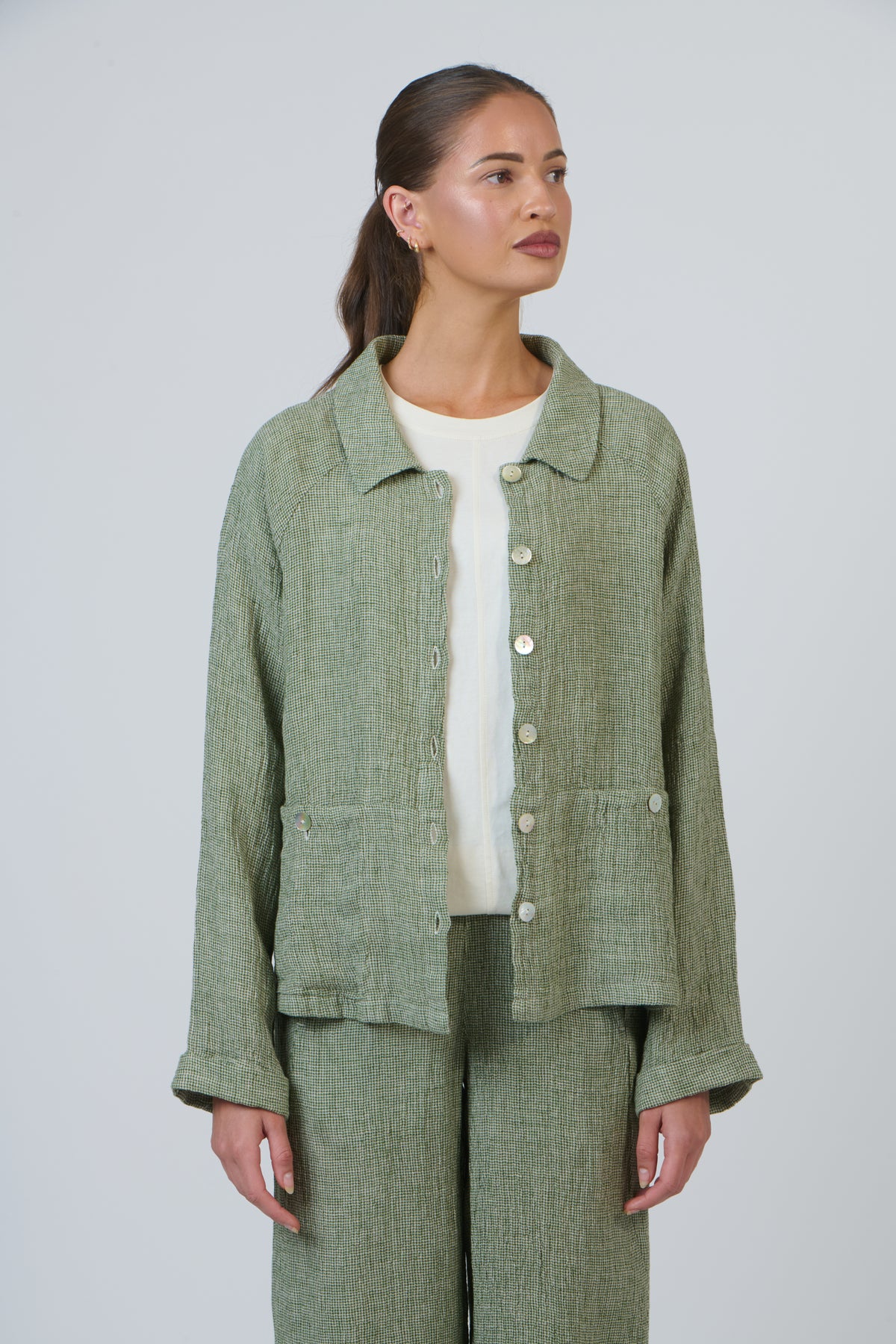 GA643 Oregano Top
