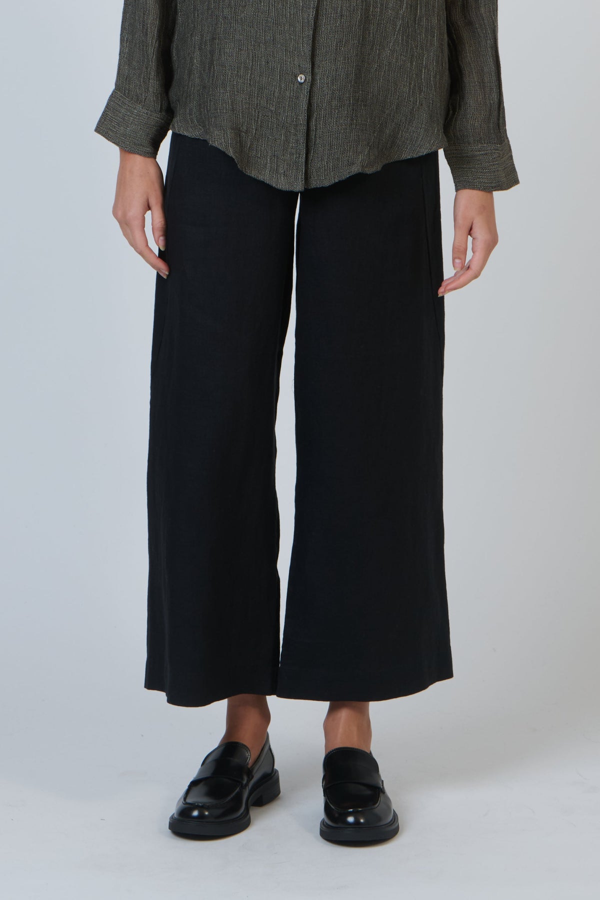 GA398 Black Pants