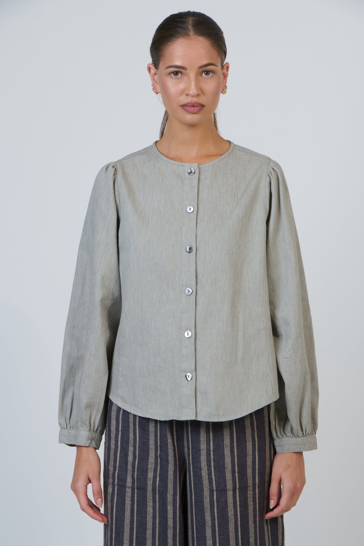 GA679 Limestone Top