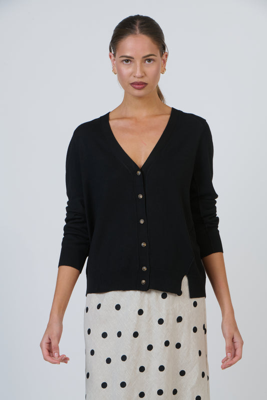 OJ-W37 Black Knit Cardigan
