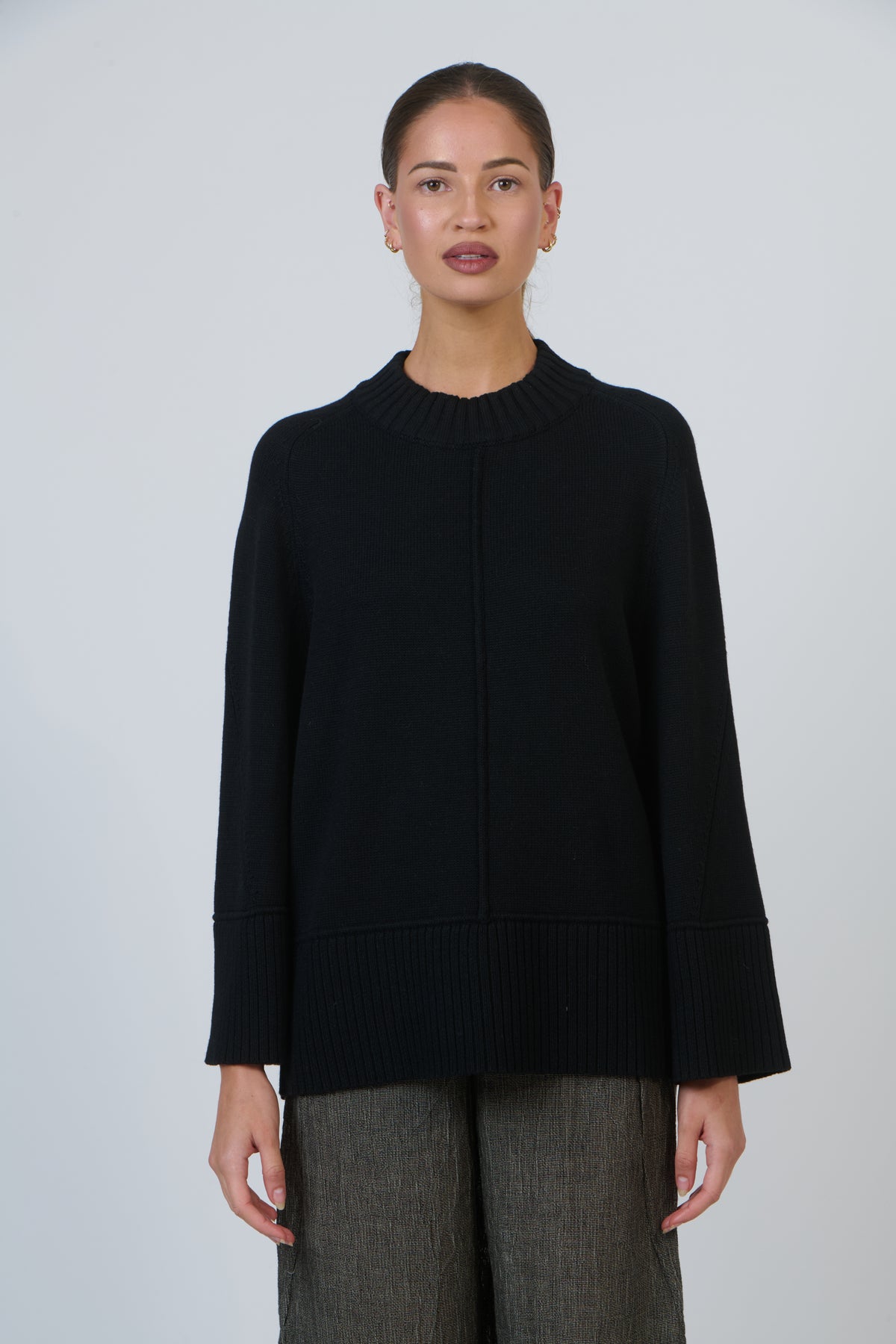 OJ-W47A Black Knit Jumper