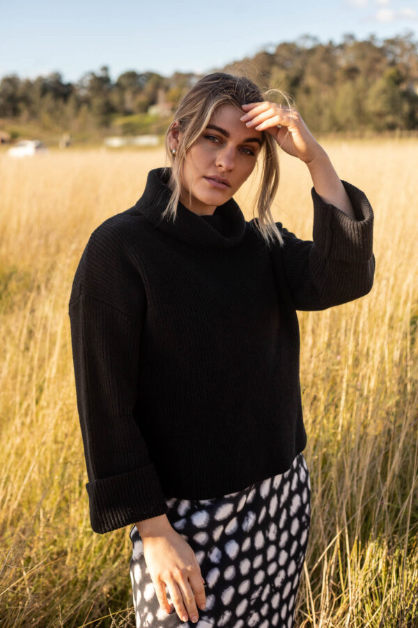 Cuffed Sleeve Jumper Black - Image 2